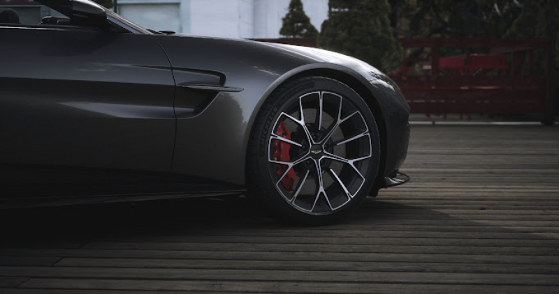 1/43 Aston Martin V12 Vantage S アストンマーチン