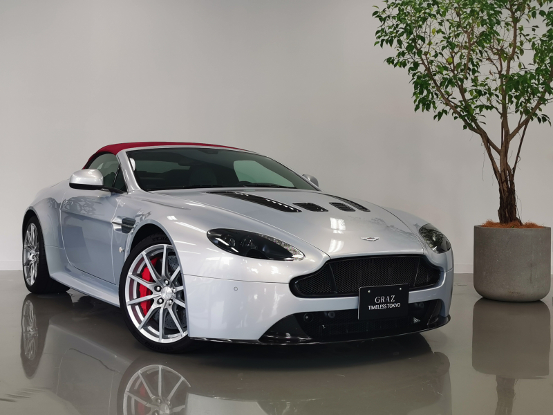 アストンマーチン V8/V12 バンテージ 高級カタログ ボンドカー アストンマーチン V8/V12 バンテージ 高級カタログ ボンドカー