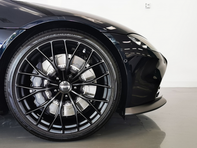アストンマーティン ヴァンテージ 4.0L V8 RHD 2023MY ウルトラ
